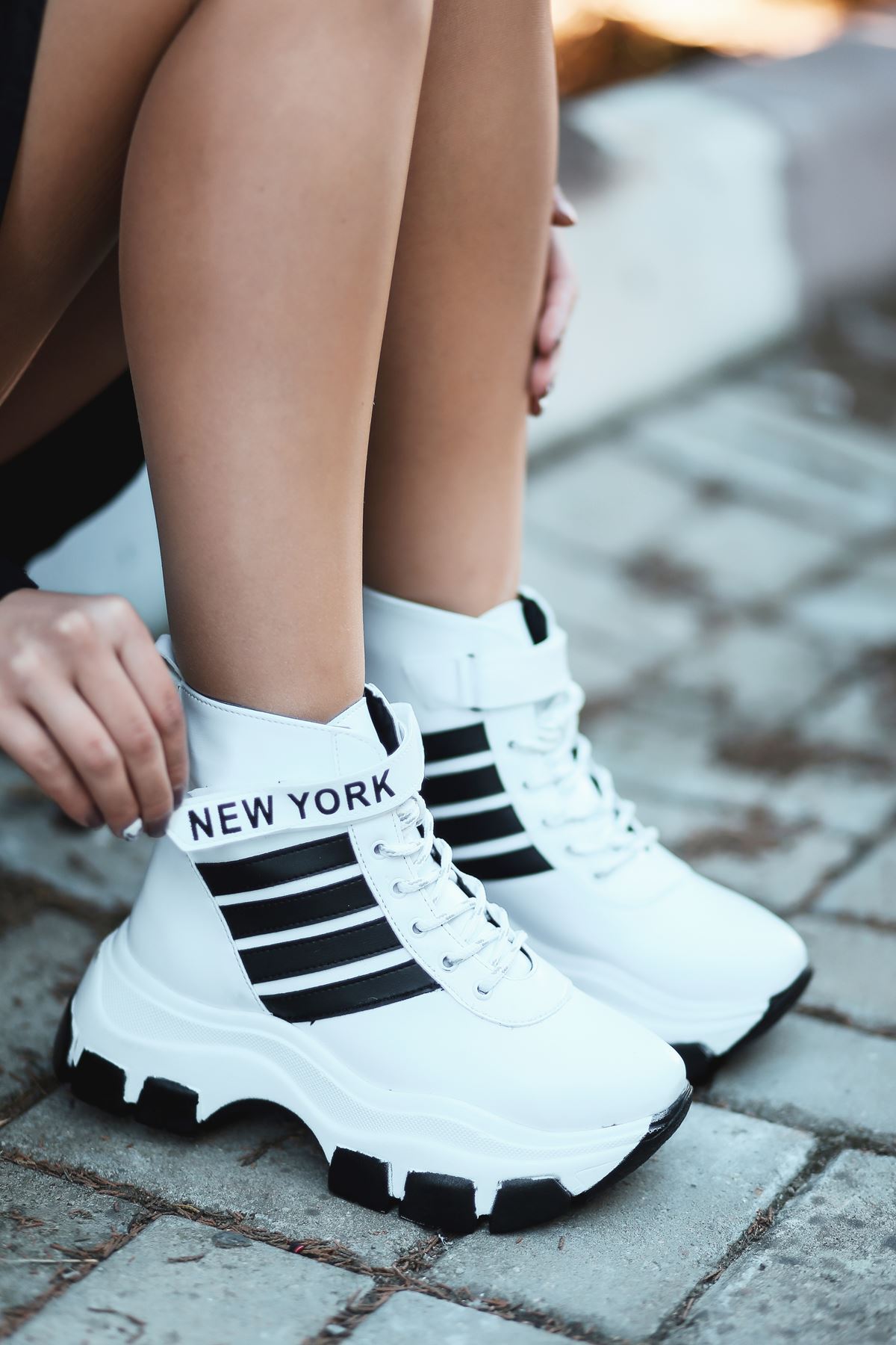New York  Mat Deri Yazı Detay Spor Ayakkabı Beyaz ST 