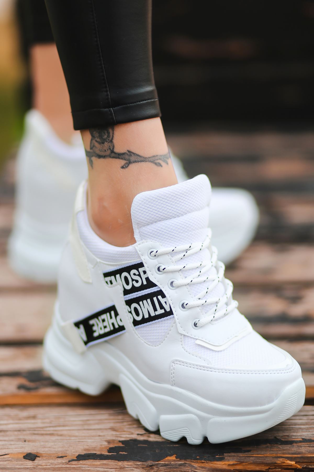 Pher Bağcık Detaylı Yüksek Taban Beyaz Kadın Spor Ayakkabı