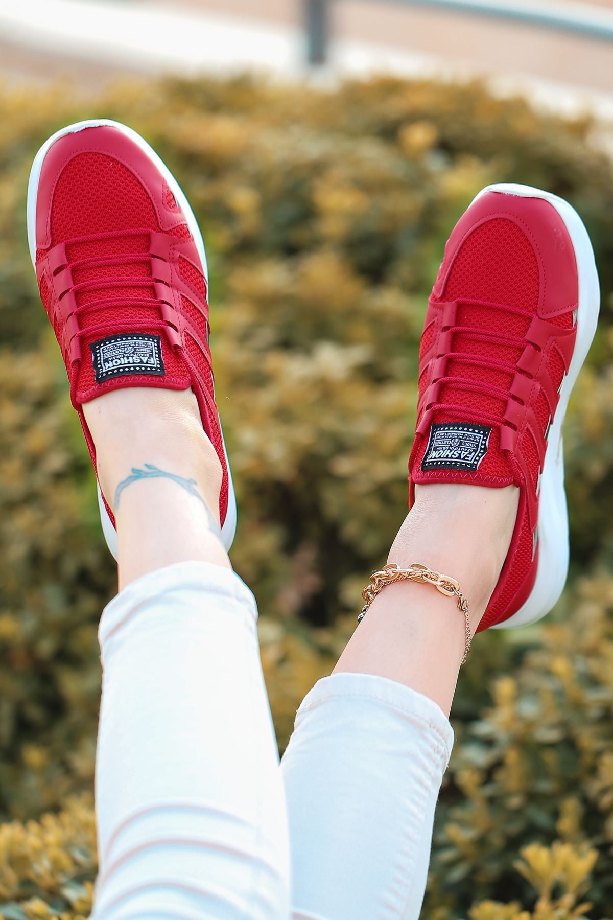 Back Bağcık Detaylı Triko Kırmızı Hologram Kadın Spor Ayakkabı