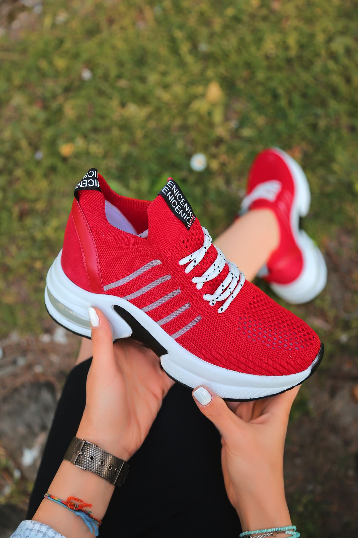 Loli Hava Tabanlı Triko File Detay Kırmızı Kadın Spor Ayakkabı