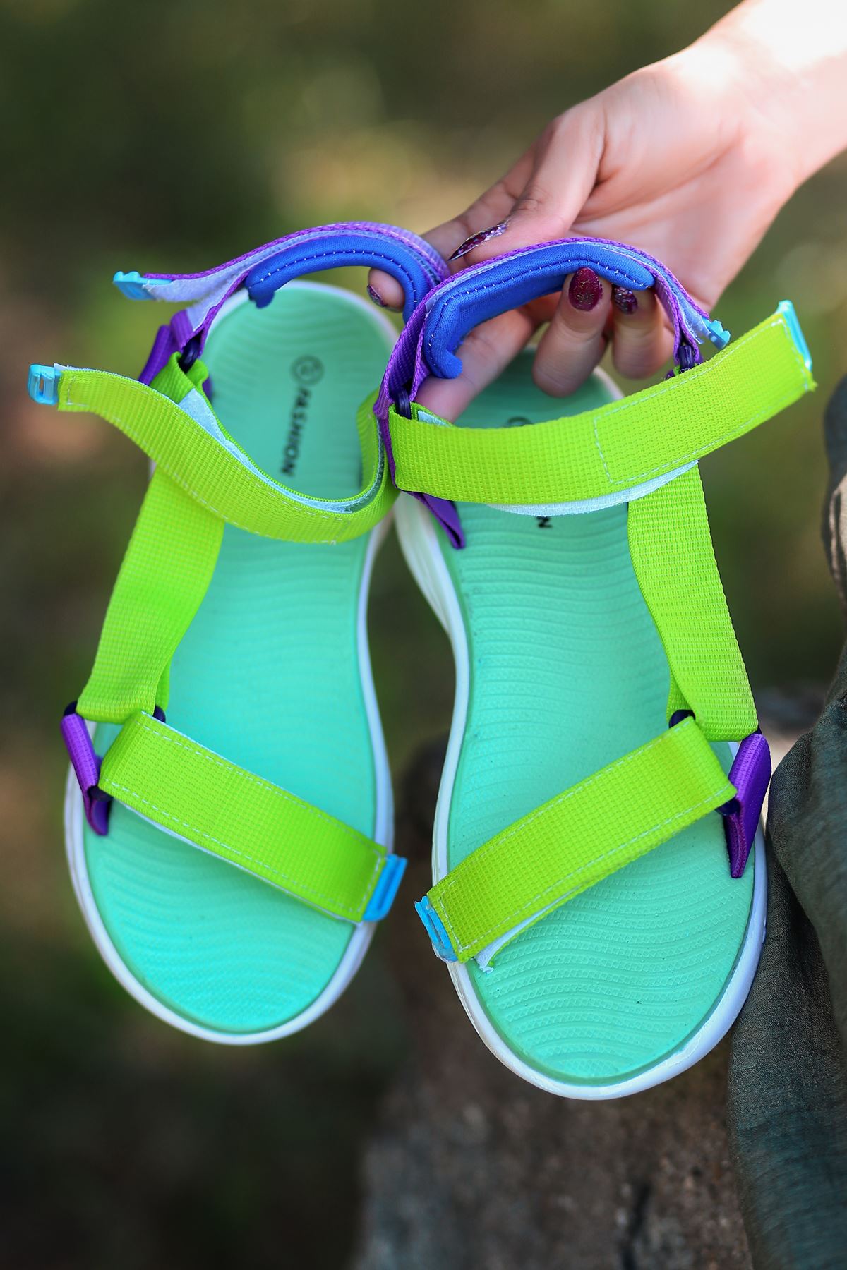 King Neon Yeşil-Mor Cırtlı Kadın Sandalet