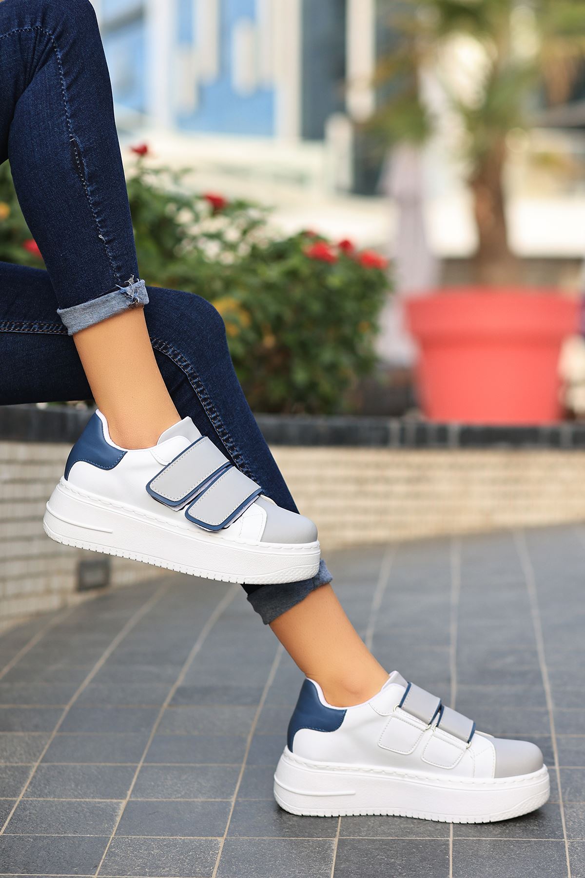 Dimore Mat Deri Cırt Detaylı Mavi Kadın Spor Ayakkabı