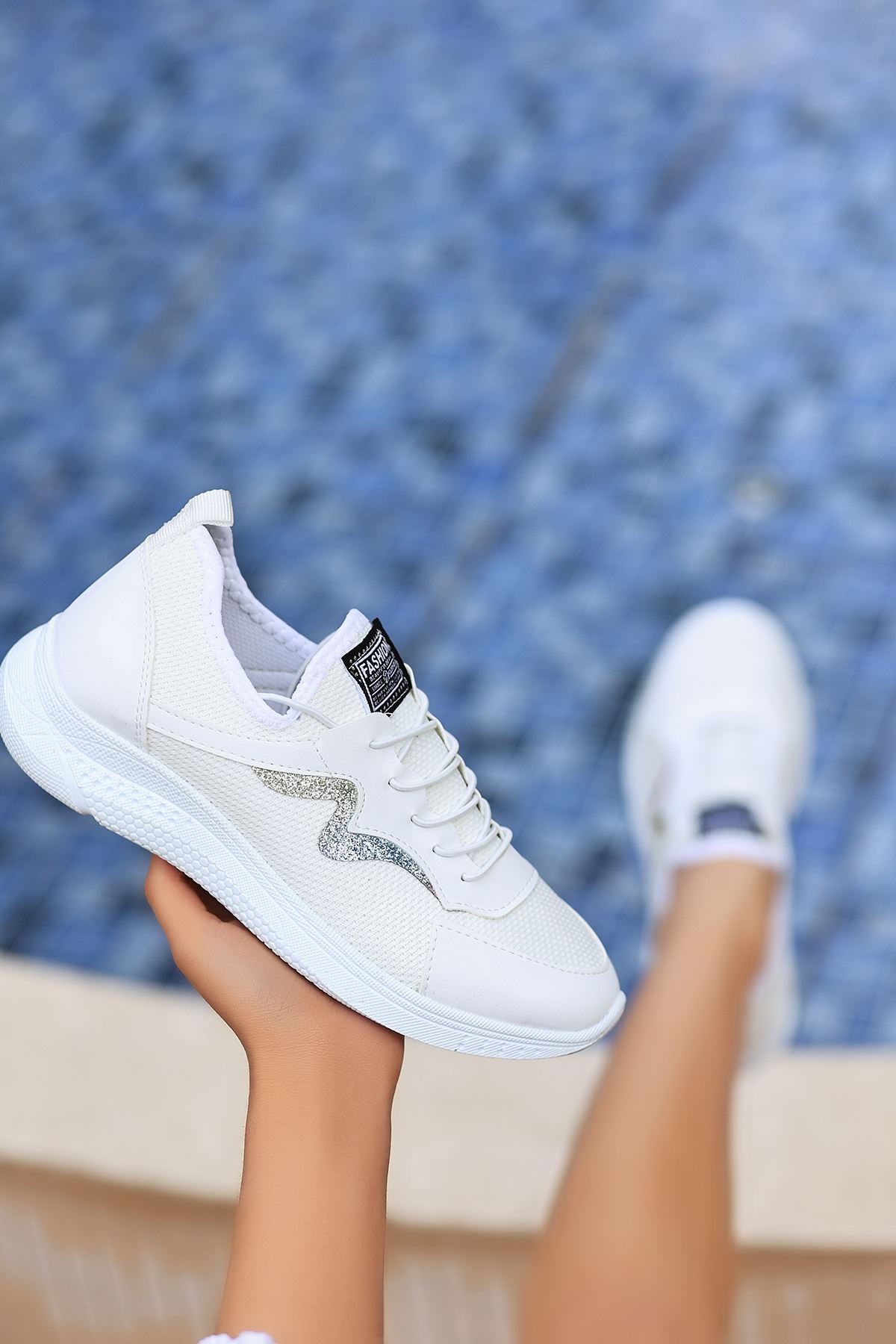 Pasco Bağcık Detaylı Triko Beyaz Simli Kadın Spor Ayakkabı
