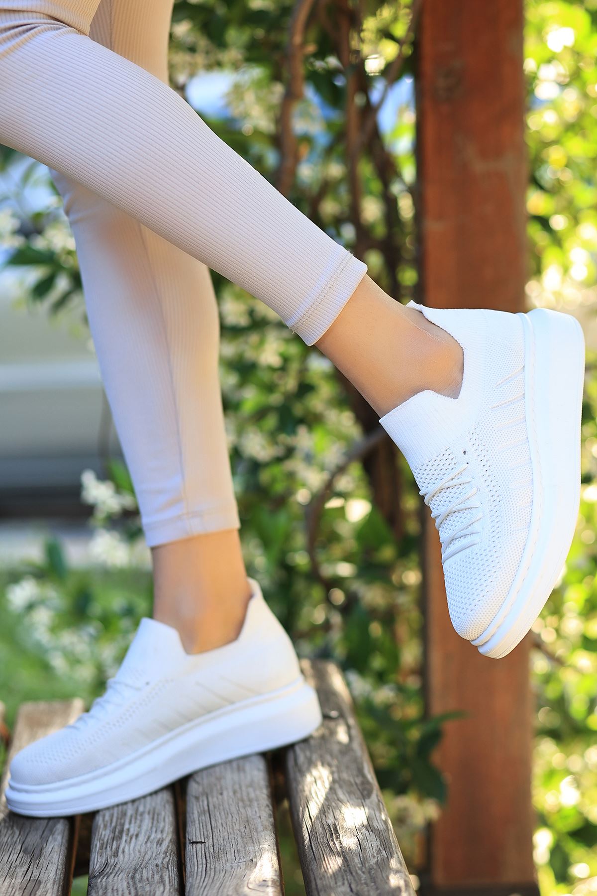 That Bağcık Detay Beyaz Triko Kadın Spor Ayakkabı 