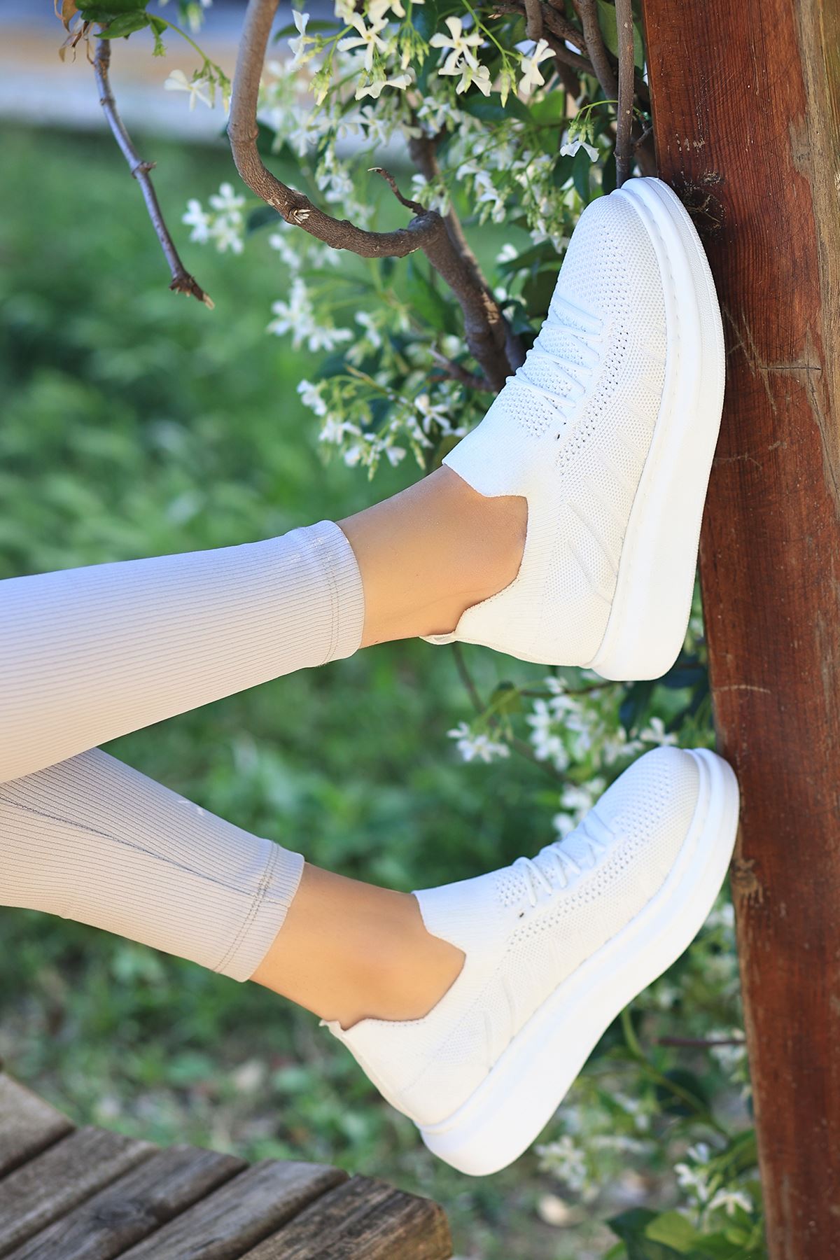 That Bağcık Detay Beyaz Triko Kadın Spor Ayakkabı 