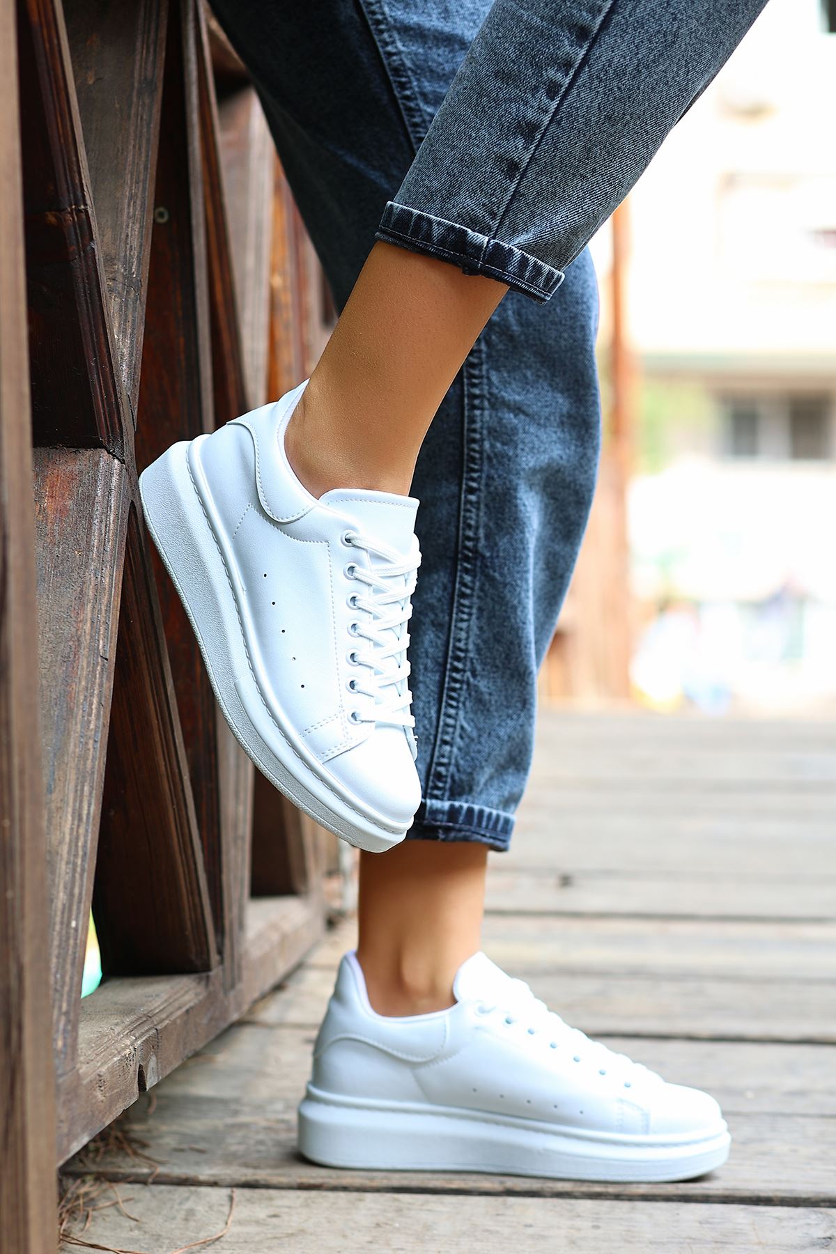Lucy Mat Deri Bağcık Detay Sneakers Beyaz