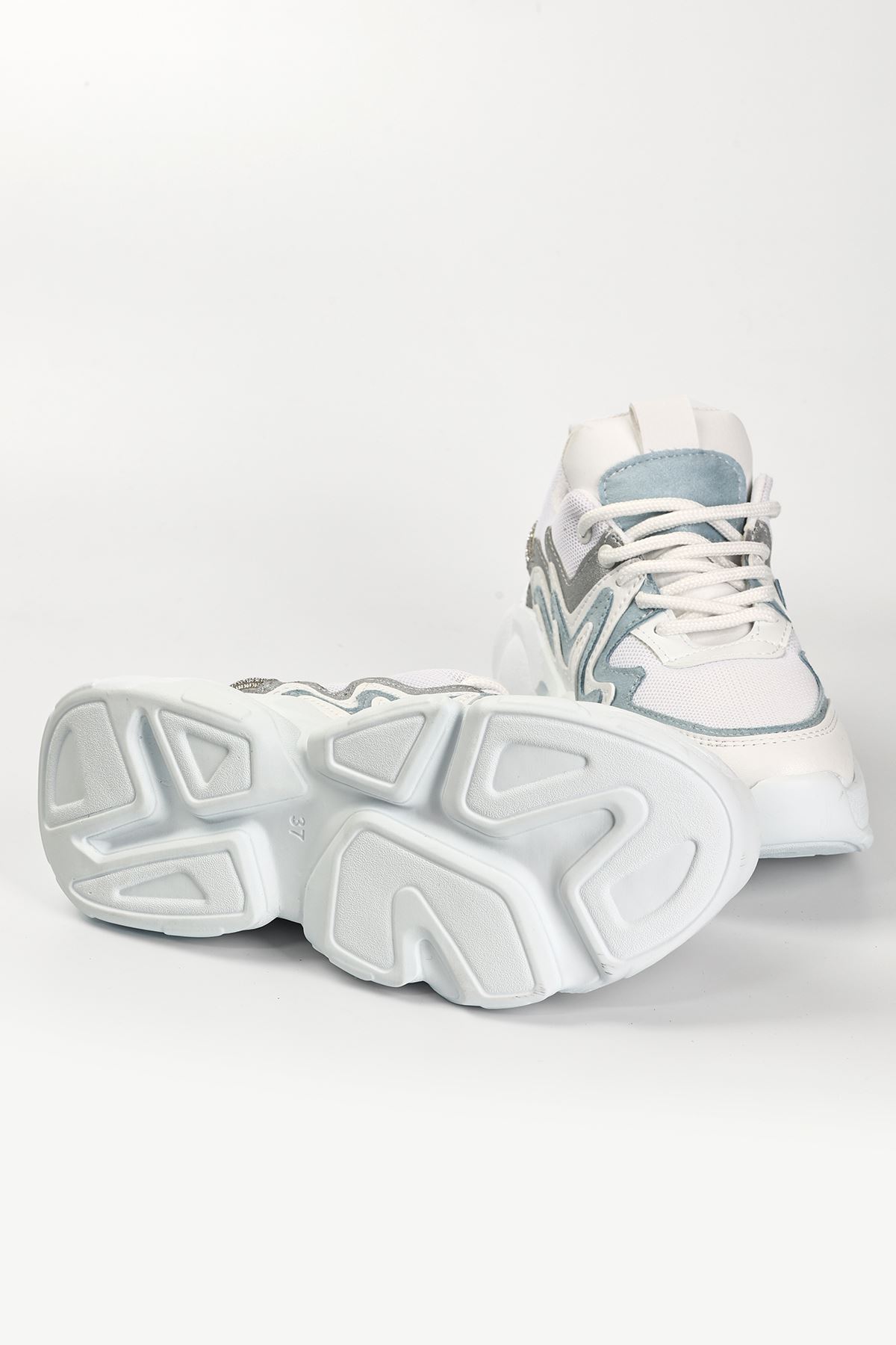 Osila Mavi Parçalı Bağcık Detaylı Beyaz Kadın Spor Ayakkabı