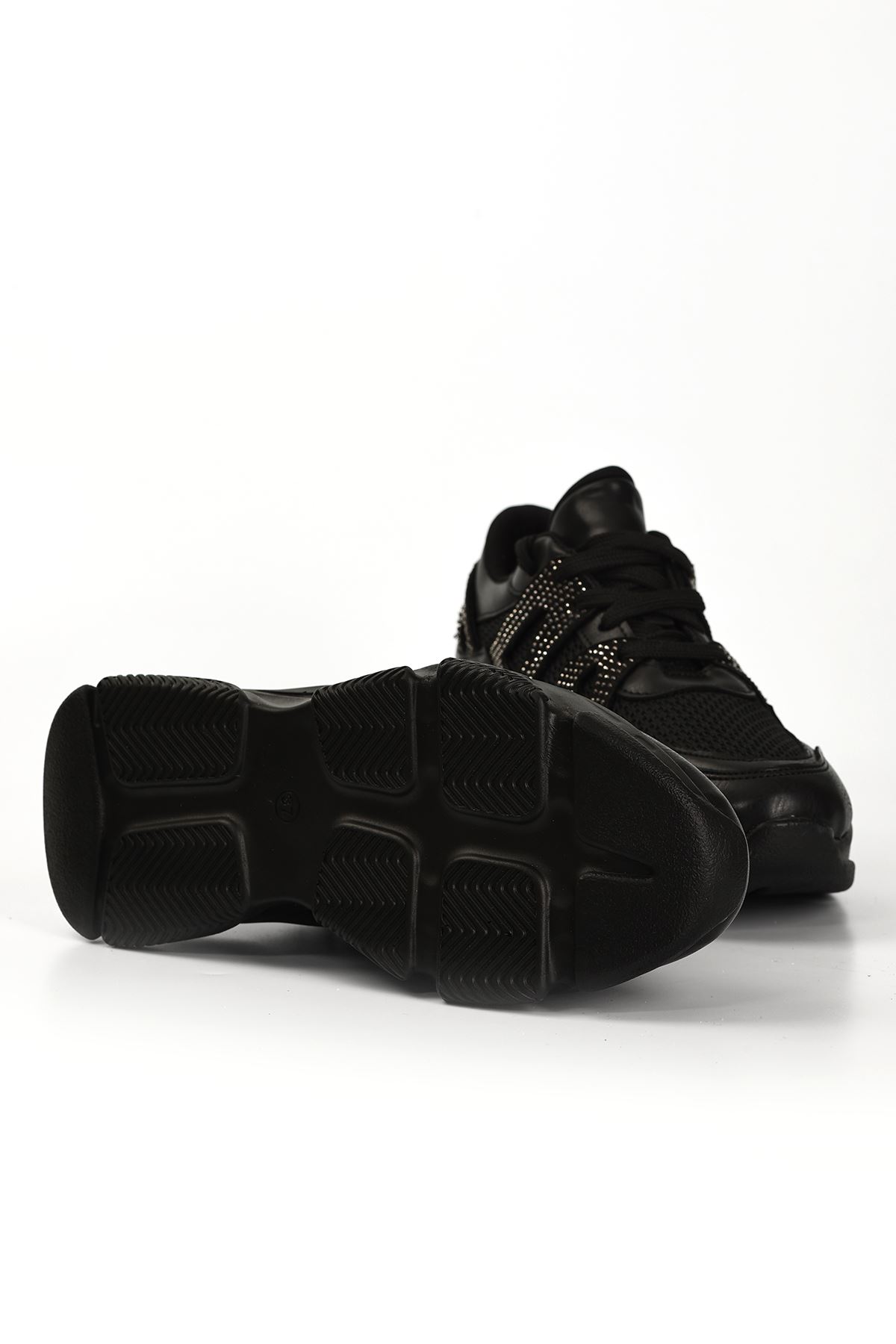 Nexxon Taş Detaylı Bağcıklı Kadın Spor Ayakkabı Siyah