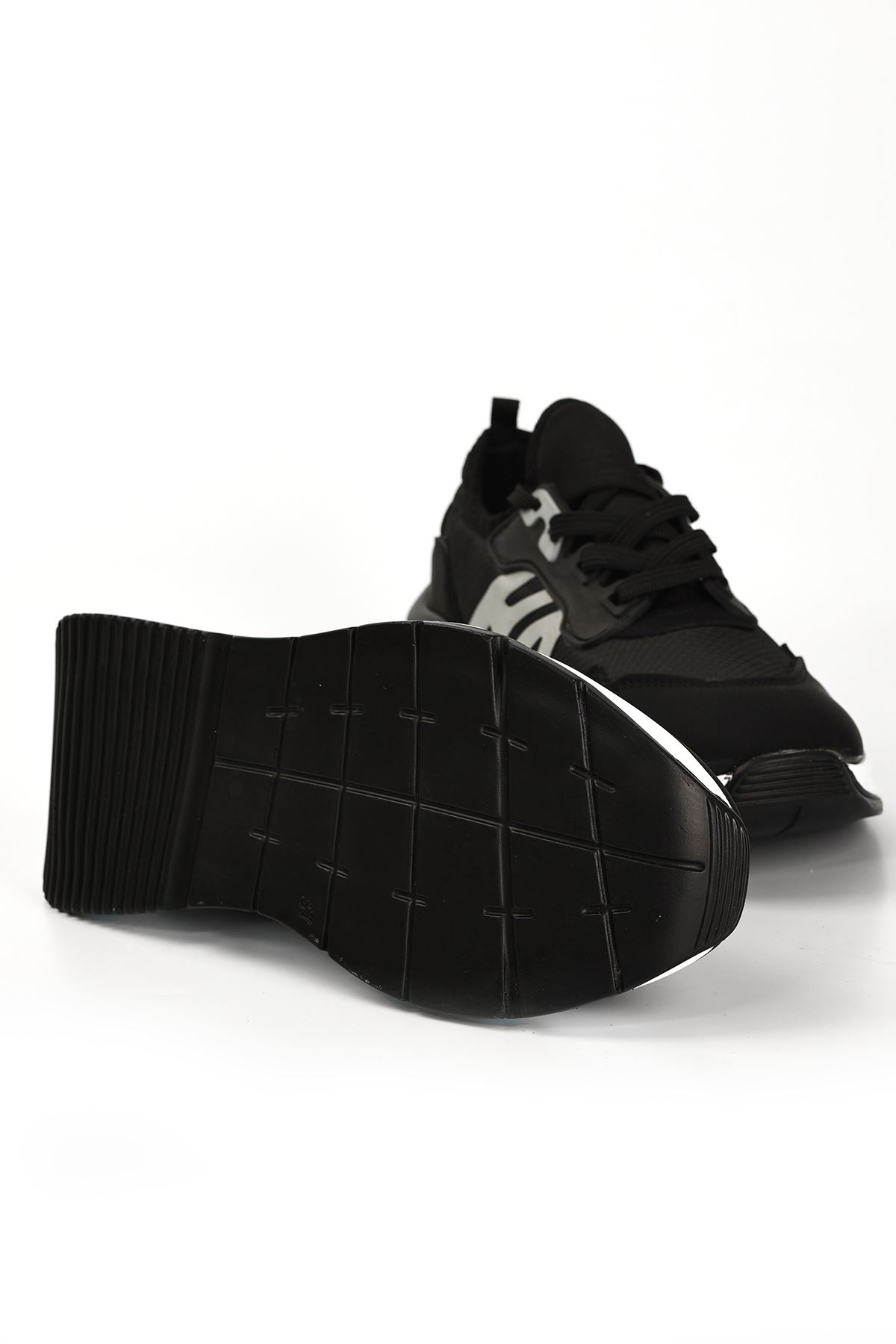Salamanca Nubuk Fileli Bağcıklı Kadın Sneakers Spor Ayakkabı Siyah