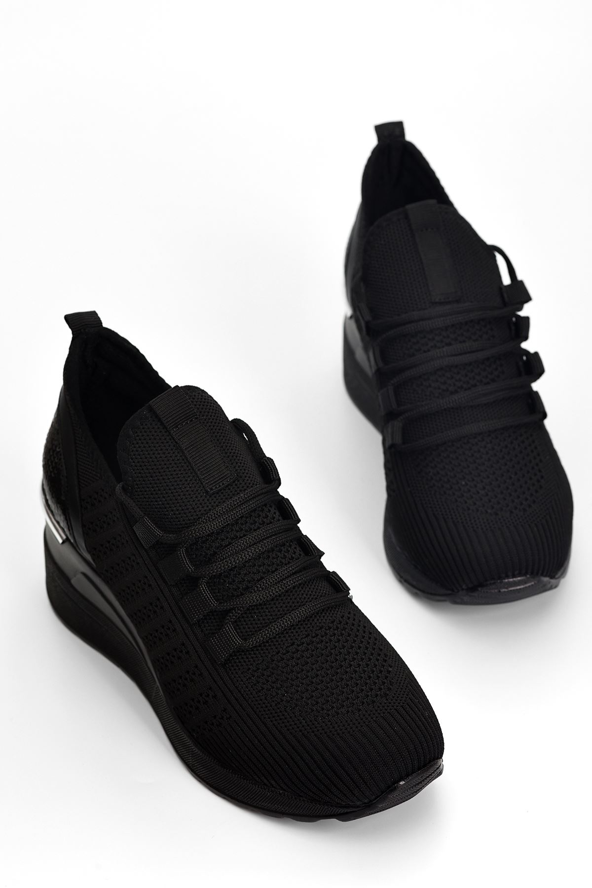 Lecce Bağcık Detaylı Triko Kadın Spor Ayakkabı Siyah