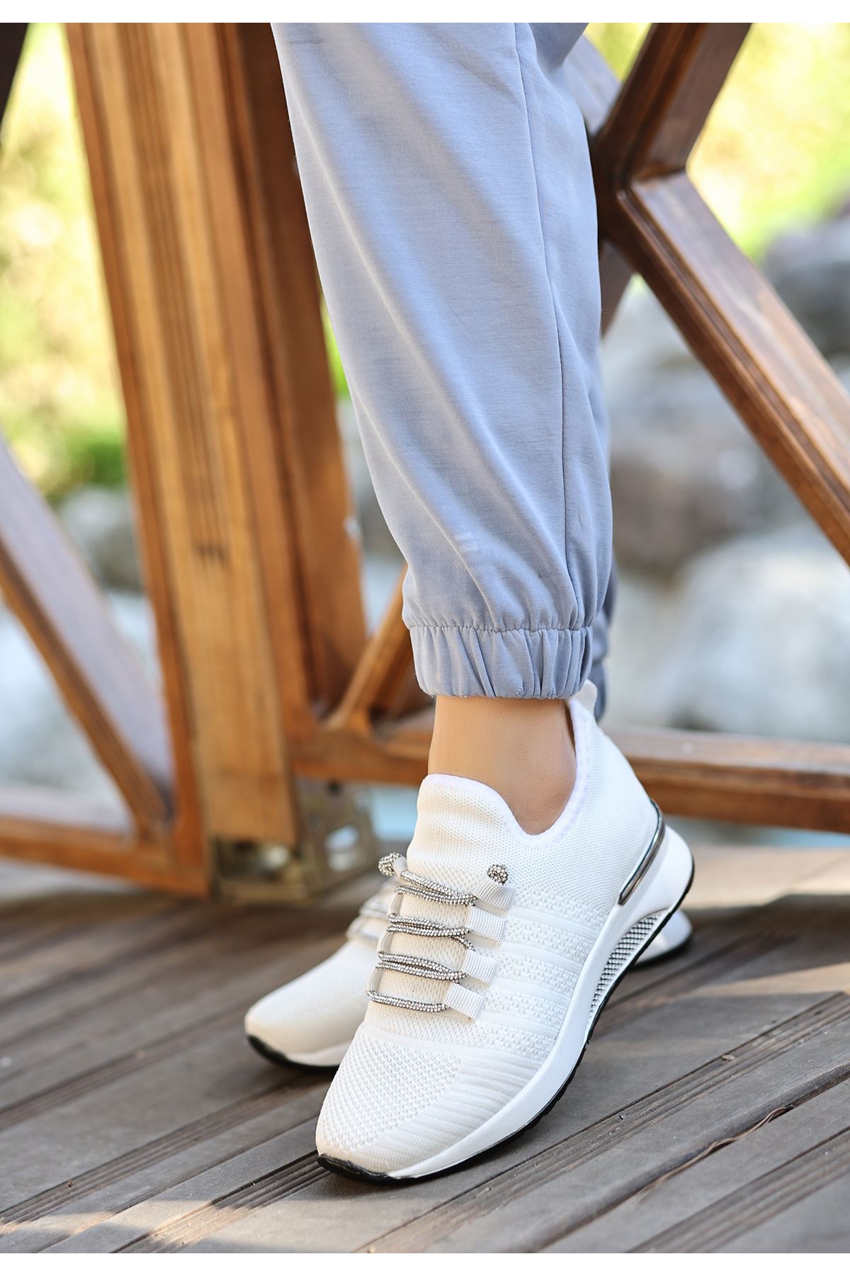 Zarum Taş Detaylı Triko Kadın Spor Ayakkabı Beyaz