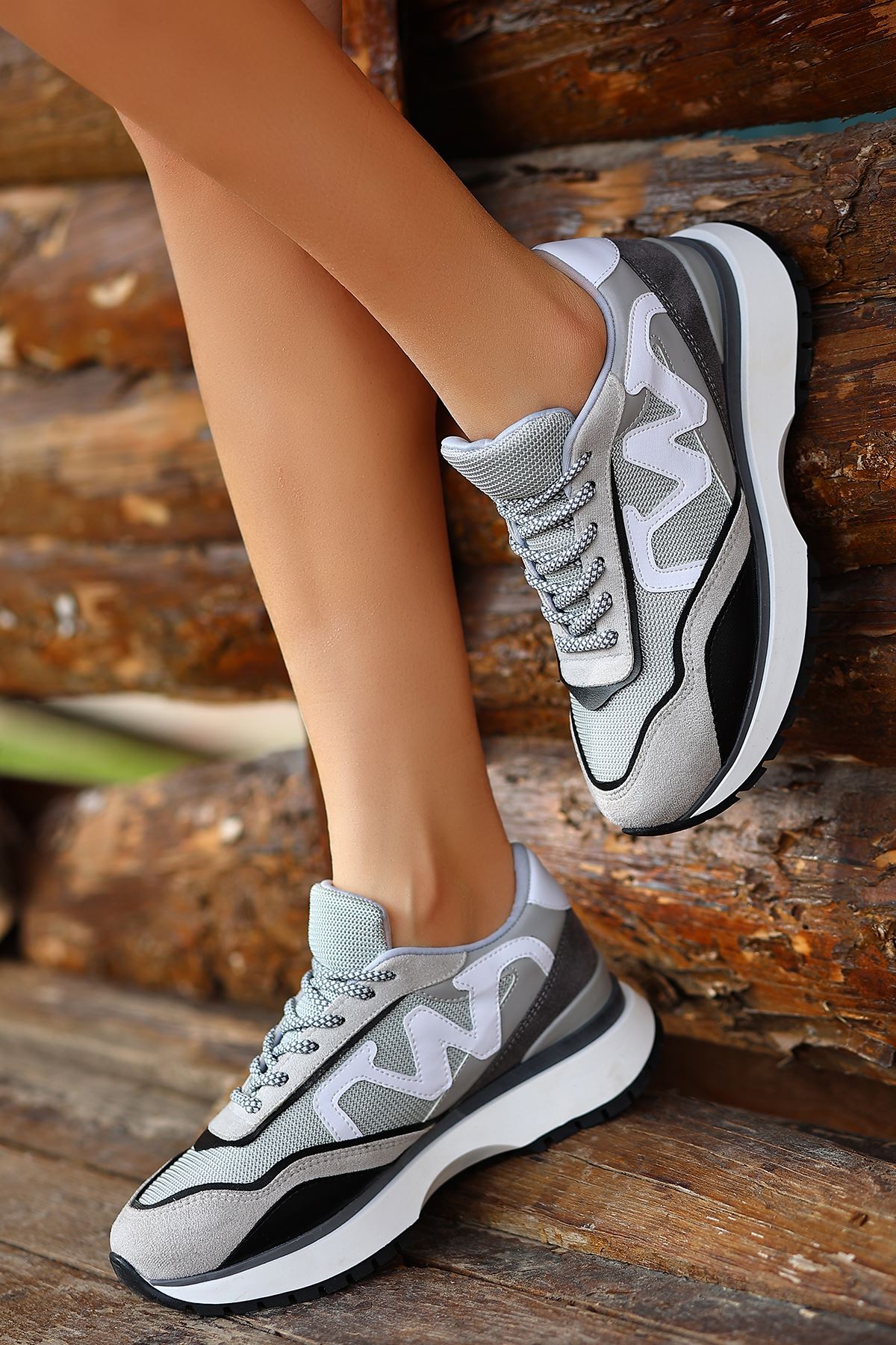 Monarosa File Detaylı Bağcıklı Kadın Spor Ayakkabı Gri