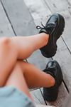 Agnes Mat Deri Pul Detay Kalın Taban Spor Ayakkabı Siyah