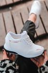 For514 Delikli Beyaz Bağcık Detaylı Kadın Spor Ayakkabı